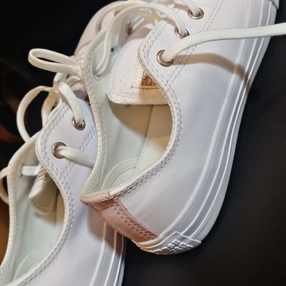 Kids' Chuck Taylor(r) All Star(r) Ox Low Top Sneaker In White/ Barely Rose/ - Picture 2 of 5